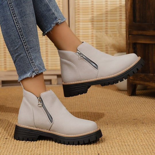 Damen Warme Chelsea-inspirierte Stiefelette mit seitlichem Reißverschluss und grober Profilsohle Shop Nory