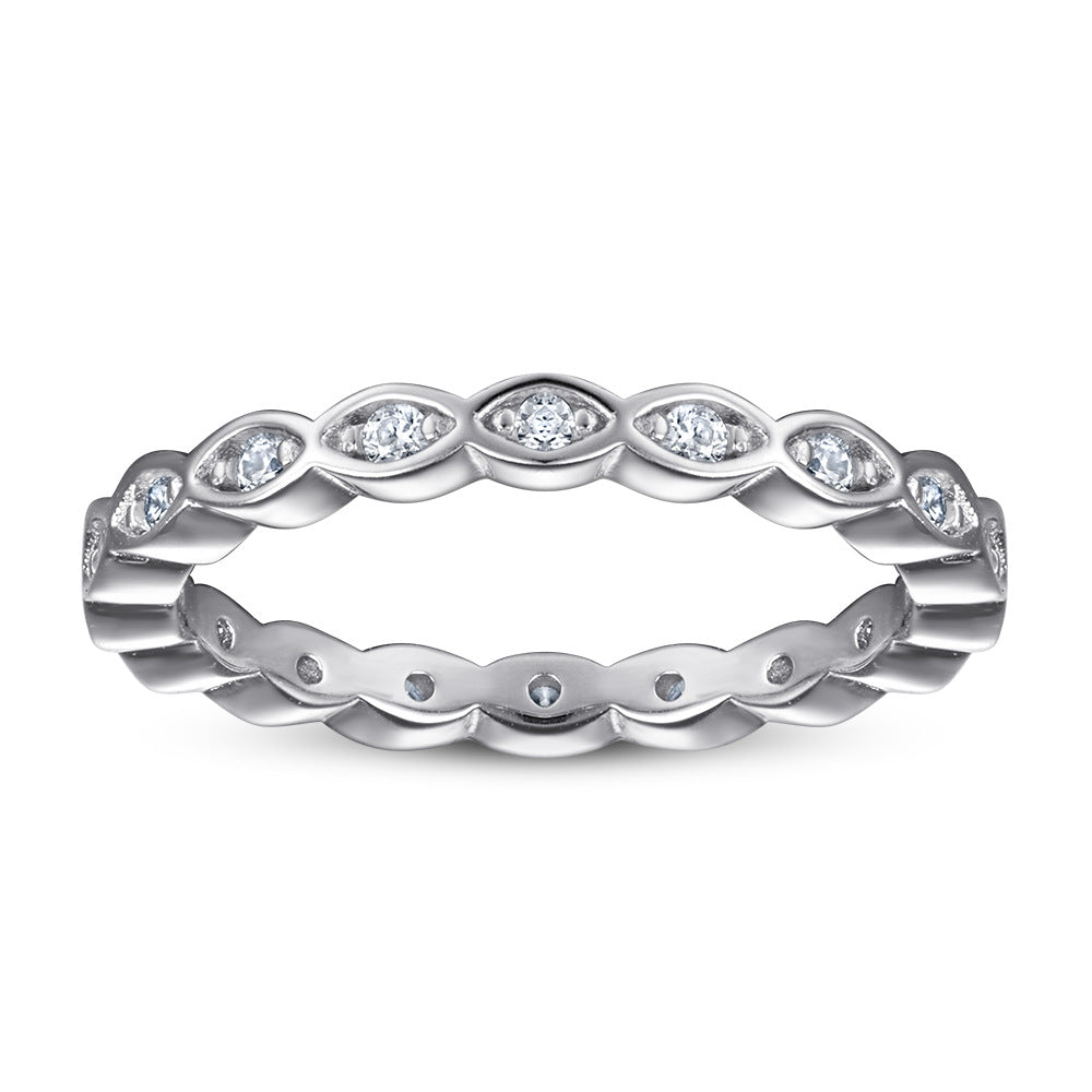 Damen Verlobungsring Set mit eleganten Swarovski-Elementen und kunstvollem Design Shop Nory