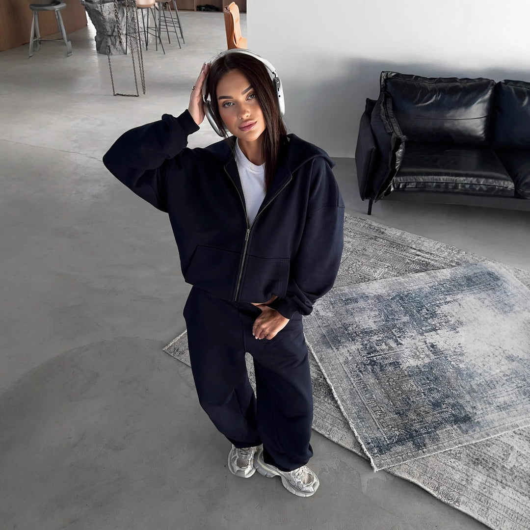 Damen lässiges Zip-Lounge-Set mit übergroßer Kapuzenjacke und taillierter Relax-Jogginghose Shop Nory