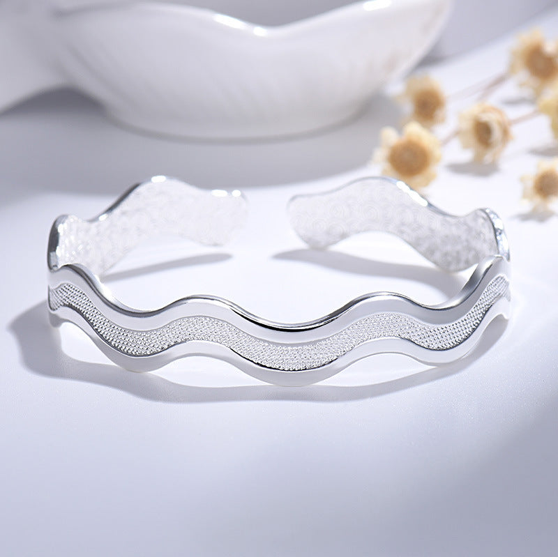 Damen Offenes Schmuckarmband mit dekorativem Wellen-Design Shop Nory