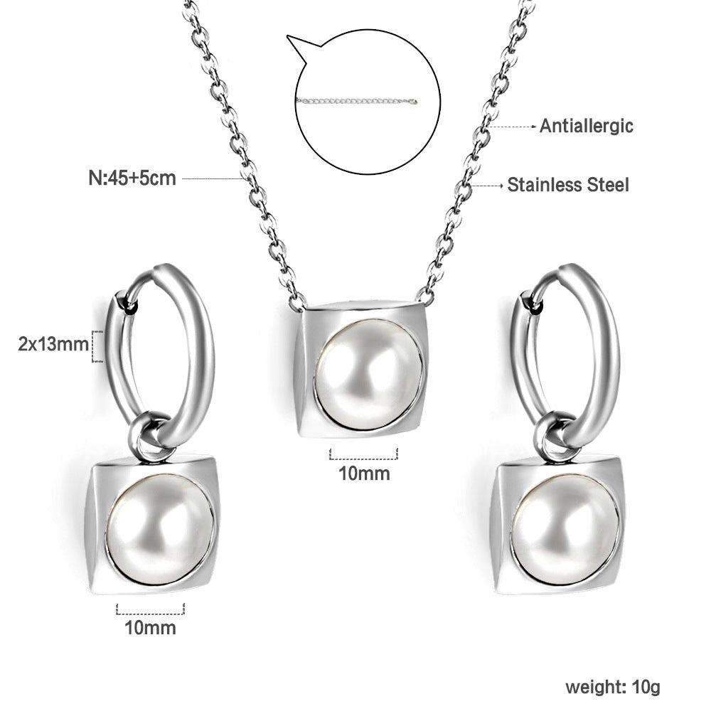 Damen Schmuckset mit Kruzifix-Anhänger und passenden Ohrringen Shop Nory