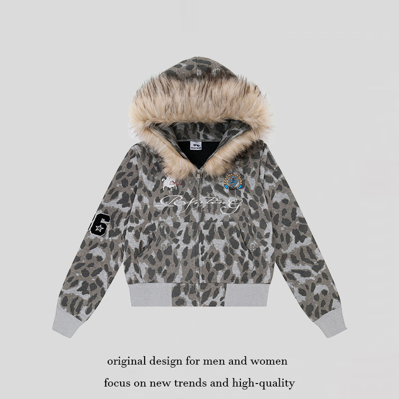 Damen Kapuzen-Sweatjacke mit Kunstfellbesatz, Leo-Allover und Reißverschluss Shop Nory