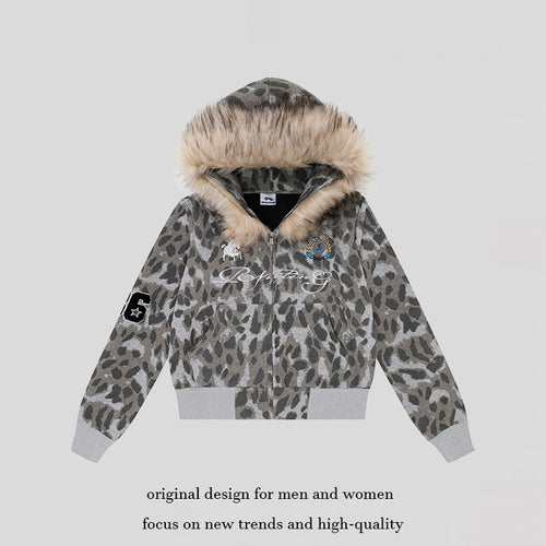 Damen Kapuzen-Sweatjacke mit Kunstfellbesatz, Leo-Allover und Reißverschluss Shop Nory
