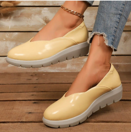 Damen Bequeme Wedgeslipper mit gepolstertem Innensohle und rutschfester Sohle Shopnory