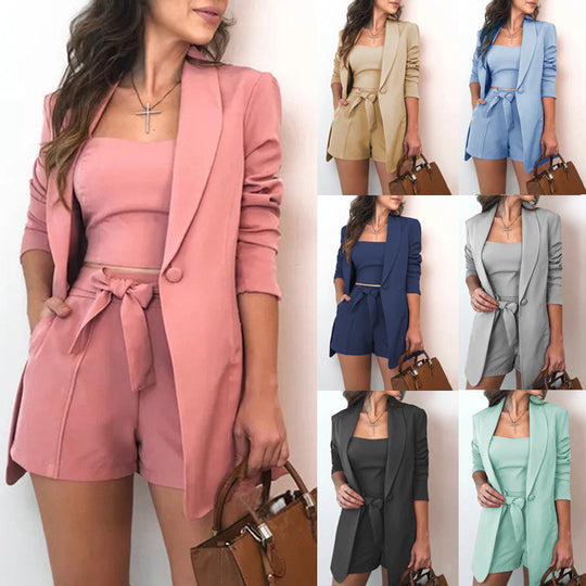 Damen Dreiteiliges Blazer-Set mit Longblazer, Crop-Top und Paperbag-Shorts Shop Nory