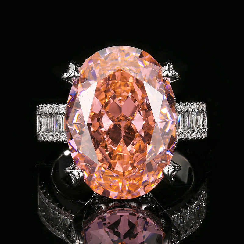 Luxuriöser ovaler Morganit Solitär-Verlobungsring mit Diamanten-Pavé-Platinband