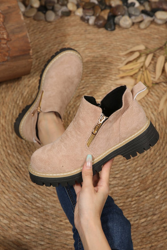 Damen Kurzschaft‑Stiefelette mit grober Profilsohle und seitlichem Reißverschluss Shop Nory