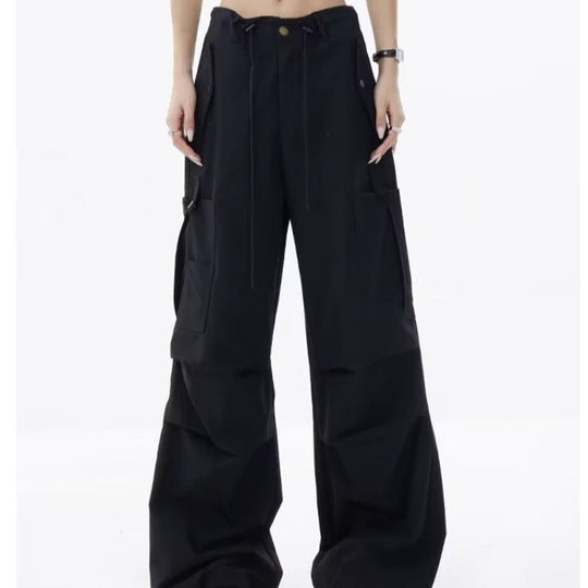 Damen Cargo-Hose im lässigen Oversized-Schnitt mit praktischen Taschen und verstellbarem Bund Shopnory