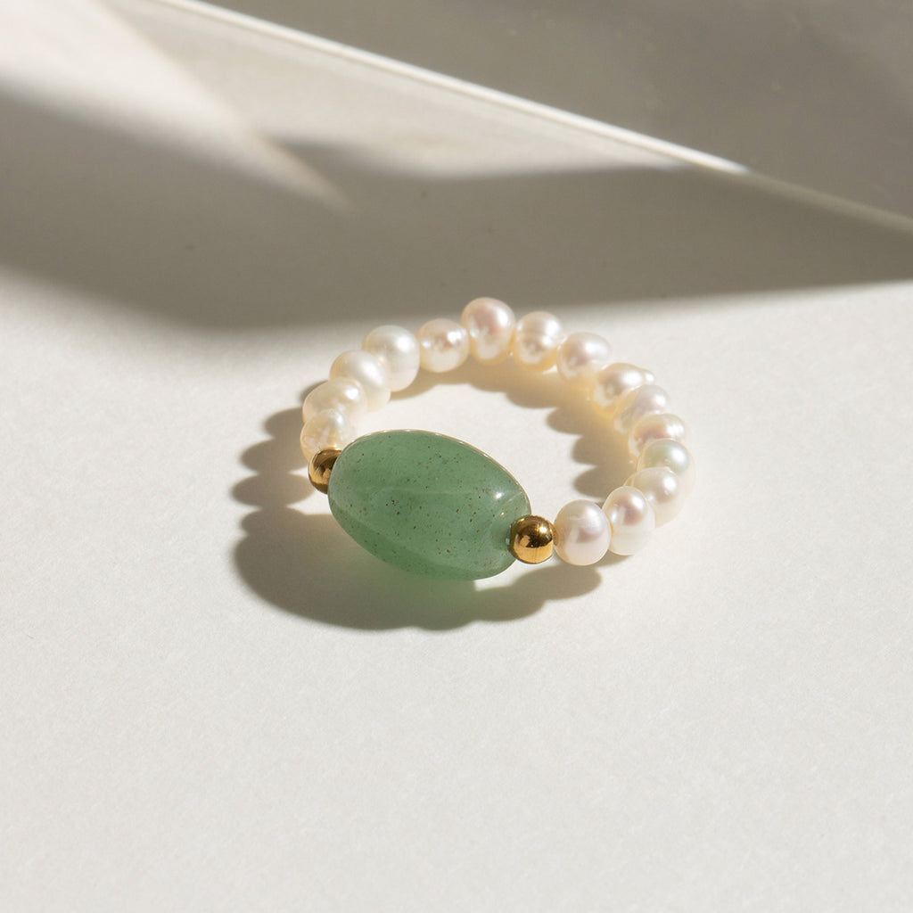 Damen elastisches Armband mit Perlen und grünem Jade-Element Shop Nory
