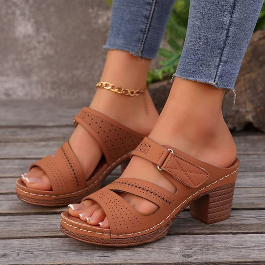 Damen Wedge-Pantoletten mit atmungsaktivem Obermaterial und verstellbarem Riemen