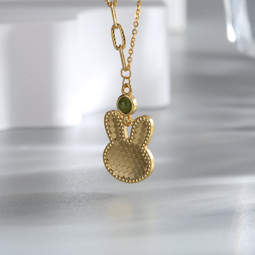 Damen Halskette mit lustigem Hasenanhänger und hochwertigem Edelstein Shop Nory
