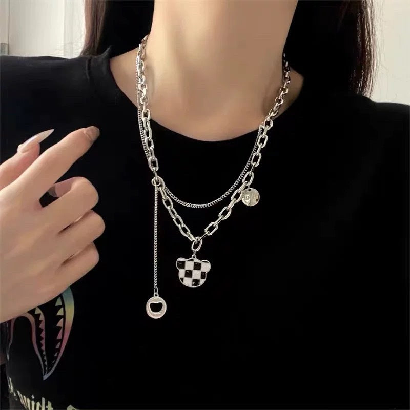 Damen mehrschichtige Kette mit einzigartigem Charme und kreativen Anhängern Shop Nory