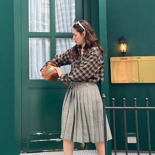 Damen Kariertes Overshirt mit Brusttaschen und goldenen Druckknöpfen Shop Nory