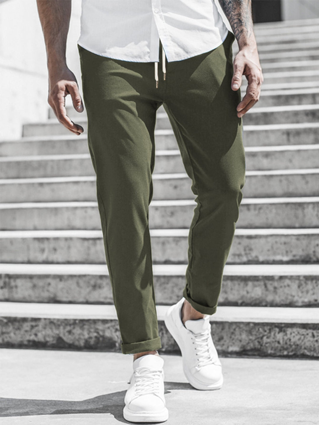 Herren Freizeithose mit Kordelzug und Seitentaschen