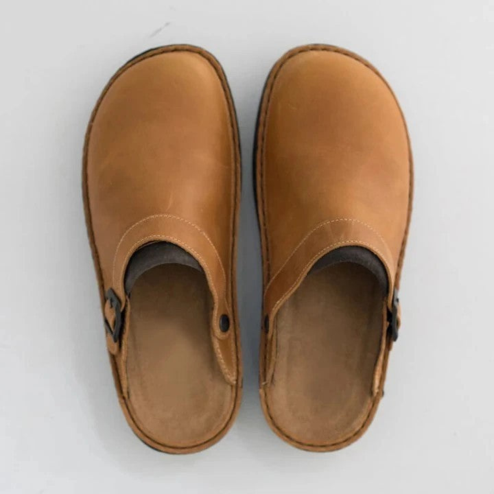 Herren Geschlossene Leder-Clogs mit verstellbarem Riemen und gepolstertem Fußbett Shop Nory