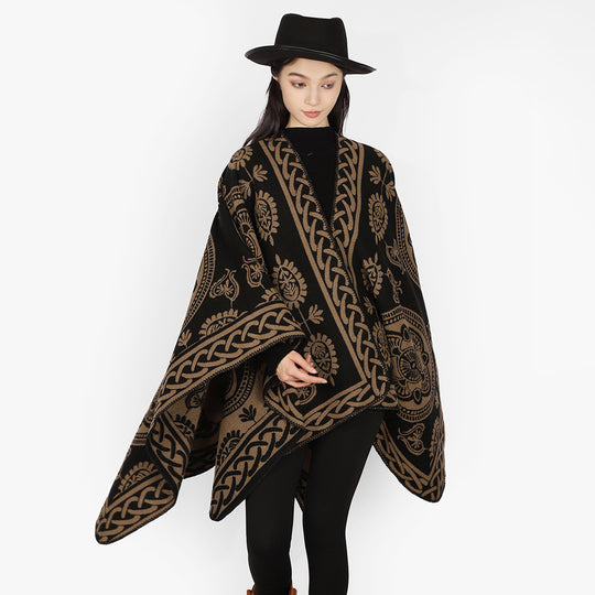 Damen Oversize-Cape mit ornamentalem Jacquard und asymmetrischem Zipfelsaum Shop Nory