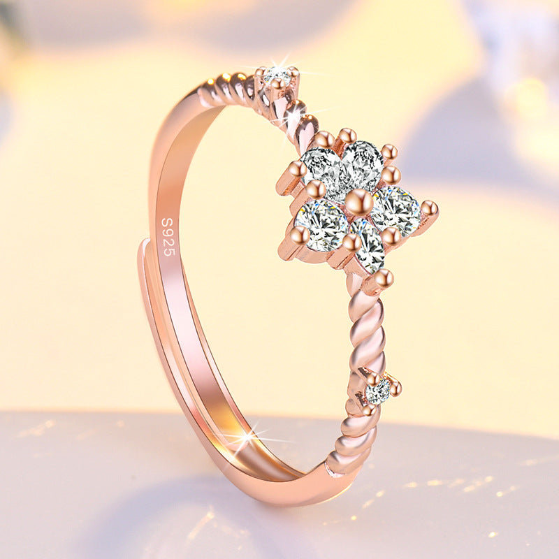 Damen Funkelnder Ring mit floralen Kristall-Elementen Shop Nory