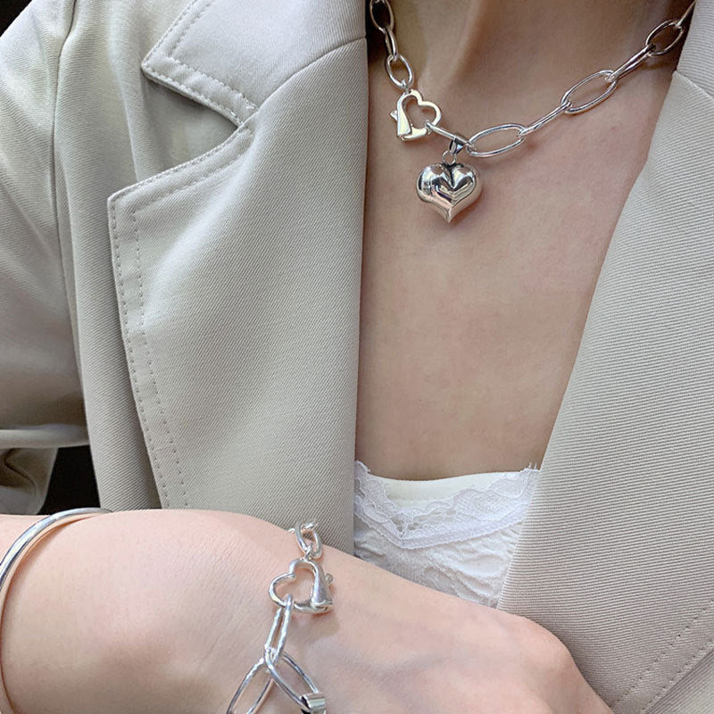Damen Halskette mit Herzen und modernes Glieder-Design Shop Nory