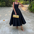 Damen Elegantes Ballkleid mit Einem Taillierten Oberteil und Weichem, Schwingendem Rock