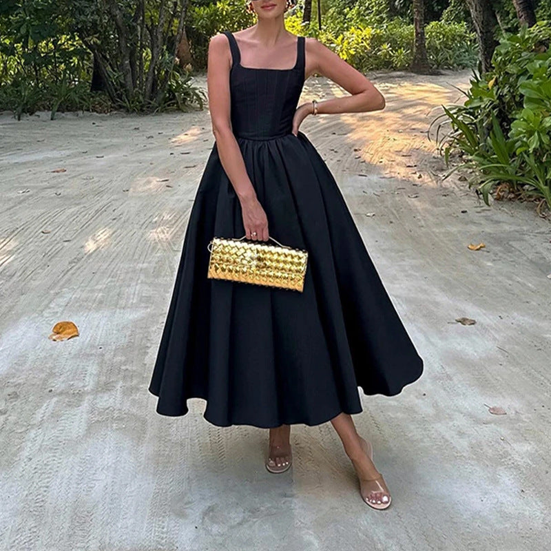 Damen Elegantes Ballkleid mit Einem Taillierten Oberteil und Weichem, Schwingendem Rock