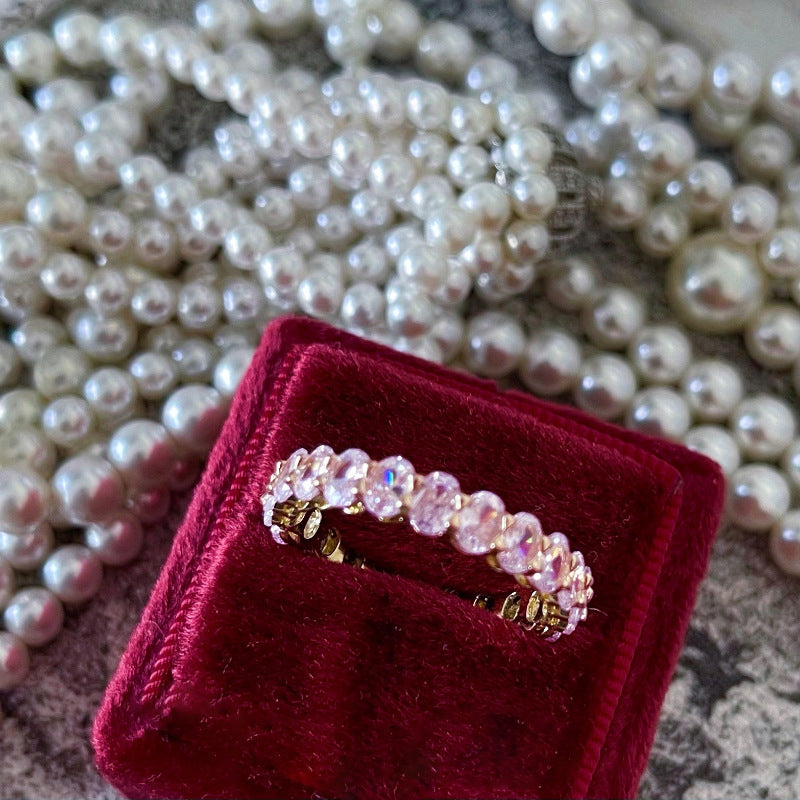 Damenring mit funkelnden Zirkonia und eleganter Fassung Shop Nory