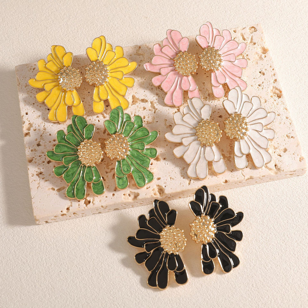 Damen Ohrstecker im floralen, kunstvollen Design Shop Nory