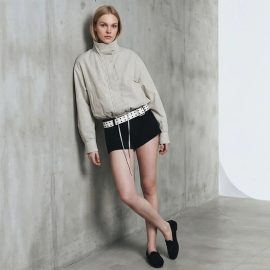 Damen Kurz geschnittene leichte Übergangsjacke mit Stehkragen und elastischem Saum Shop Nory