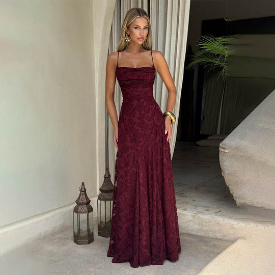 Damen Elegantes und figurumspielendes Abendkleid mit floralen Applikationen