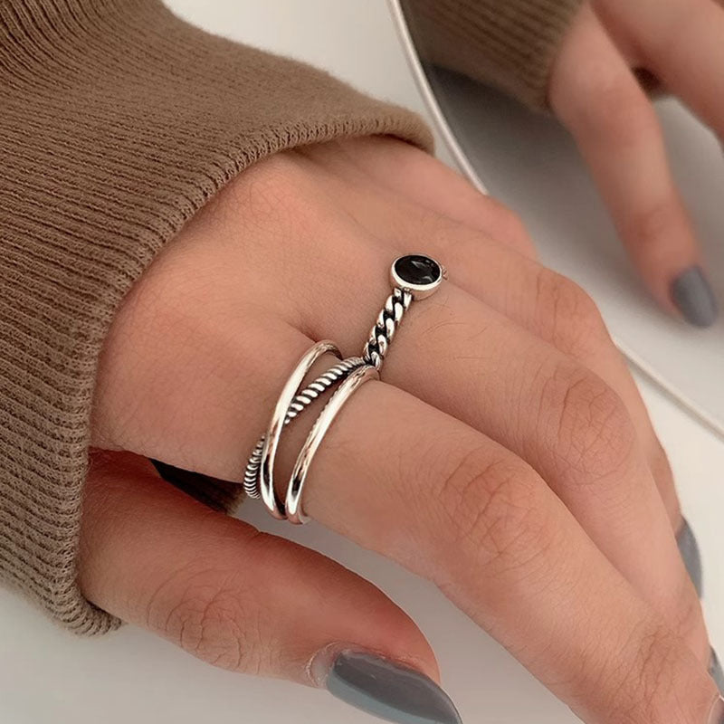 Damen zierlicher, geschlungener Silberring mit eleganter Textur Shop Nory