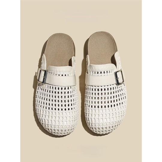 Damen Geflochtene Mule‑Pantoletten mit geschlossener Zehenkappe und verstellbarer Metallschnalle Shop Nory
