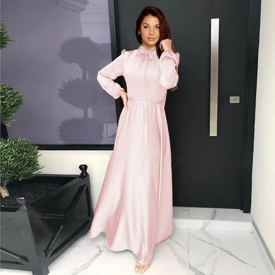 Damen Maxikleid aus fließendem Satin mit Stehkragen und Bindegürtel Shop Nory