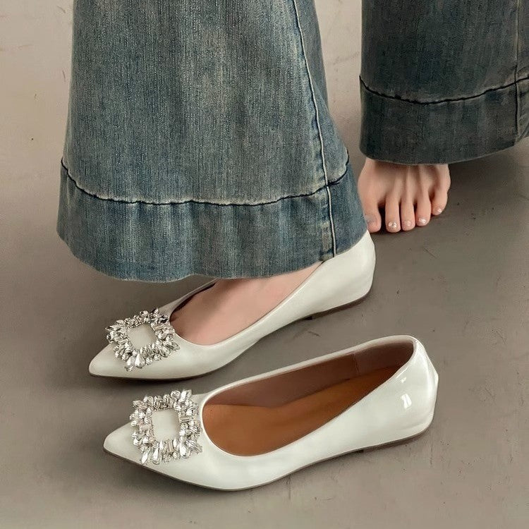 Damen Spitz zulaufende Lack‑Ballerinas mit funkelnder Kristall‑Zierbrosche Shop Nory