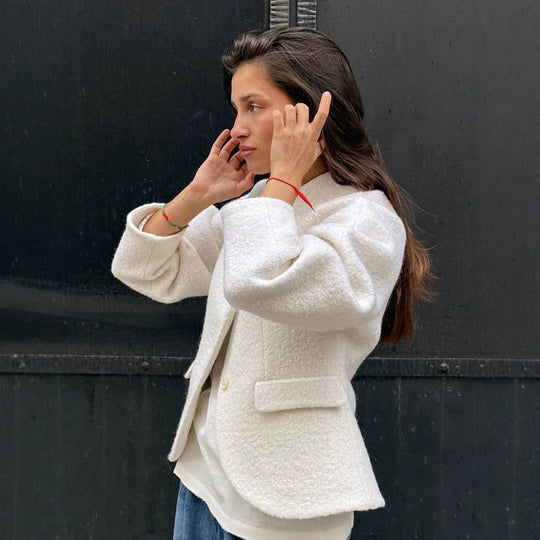 Damen Kurzjacke im Bouclé-Stil mit Oversize-Ärmeln und Pattentaschen Shop Nory