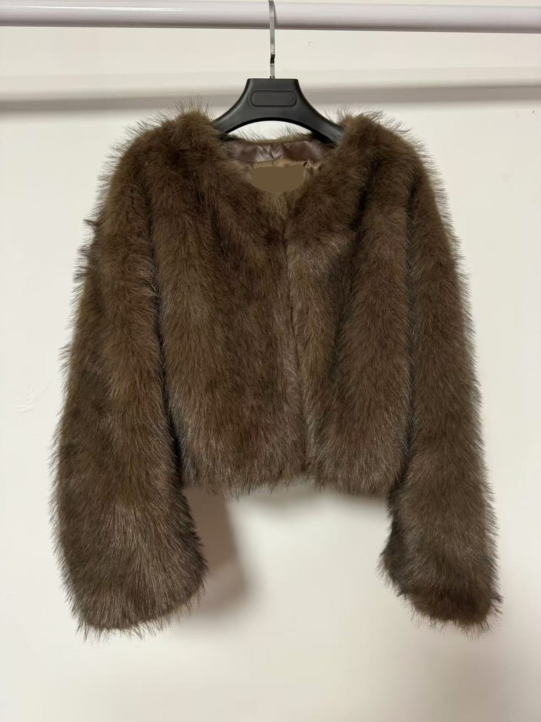 Damen Kurz geschnittene Shaggy-Faux-Fur Jacke mit kastiger Silhouette und extraweichem Hochflor Shop Nory