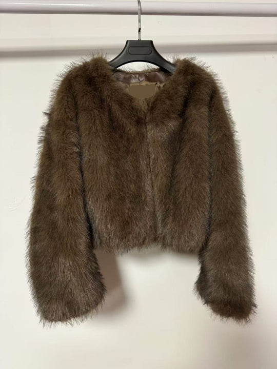 Damen Kurz geschnittene Shaggy-Faux-Fur Jacke mit kastiger Silhouette und extraweichem Hochflor Shop Nory