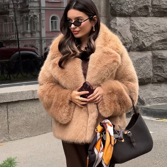 Damen Pelzmantel mit oversized Schnitt und weichem Innenfutter