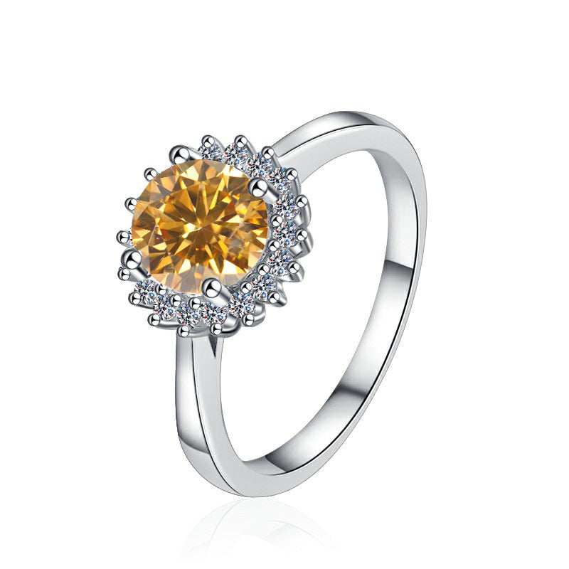 Damenring mit elegantem facettiertem Hauptstein und funkelndem Zirkonia-Besatz Shop Nory