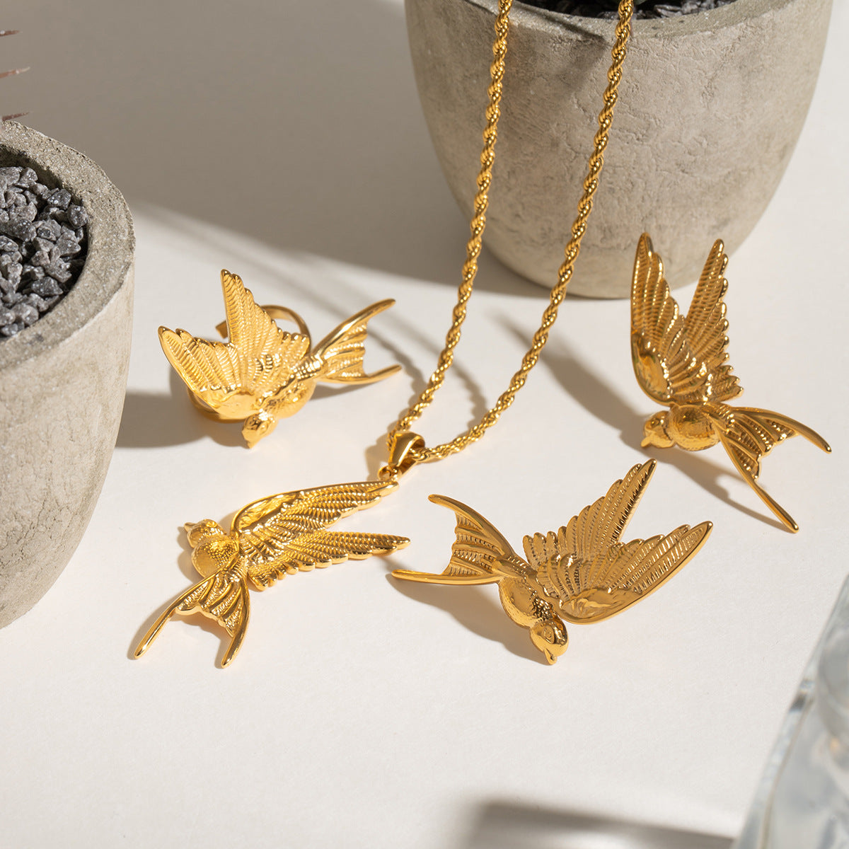 Damen Ohrhänger im eleganten Vogelmotiv aus hypoallergenem Edelstahl Shop Nory