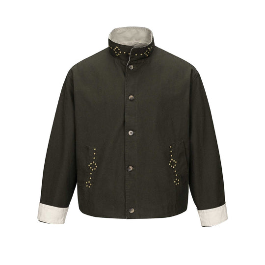 Unisex Kurzblousonjacke mit hochgeschlossenem Nietenkragen und Utility‑Taschen Shop Nory