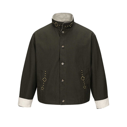 Unisex Kurzblousonjacke mit hochgeschlossenem Nietenkragen und Utility‑Taschen Shop Nory