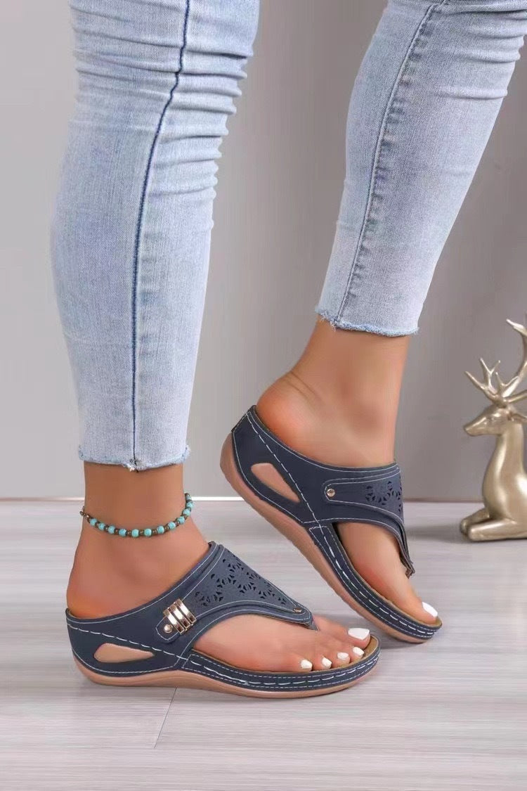 Damen Keil-Sandalen mit ergonomischer Fußbettung und verstellbarem Zehensteg Shop Nory