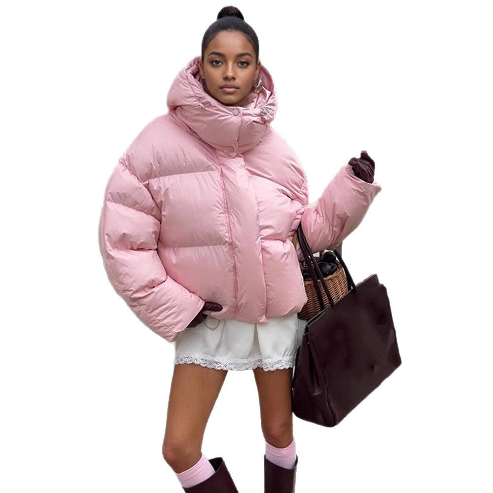 Damen kurze oversized Stepp-Daunenjacke mit Kapuze und hohem Stehkragen Shop Nory