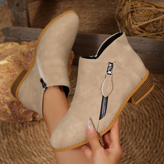 Damen Kurze Ankle-Boots mit seitlichem Reißverschluss und gestapeltem Blockabsatz Shop Nory