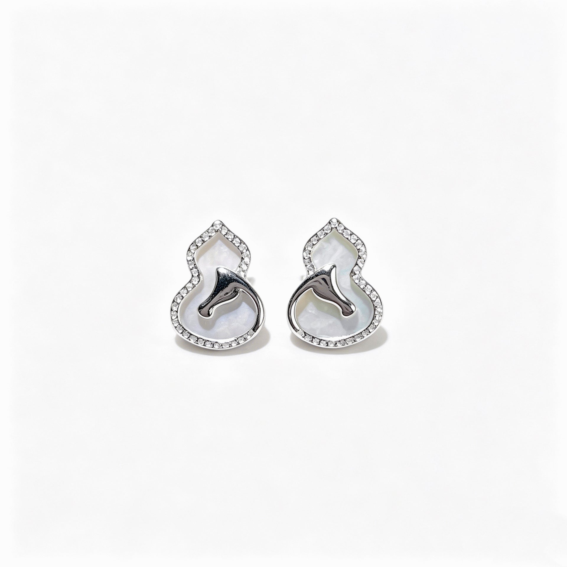 Damen Ohrstecker mit einzigartigem Muschel-Design Shop Nory