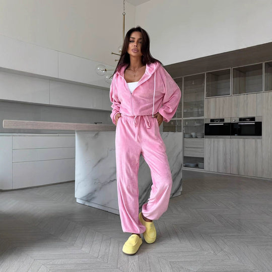 Damen weiches Velours Lounge-Set mit Kapuzenjacke, Reißverschluss und weiten Komforthosen Shop Nory
