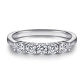 Damen Ring mit funkelnden Zirkonia-Steinen in eleganter Fassung Shop Nory