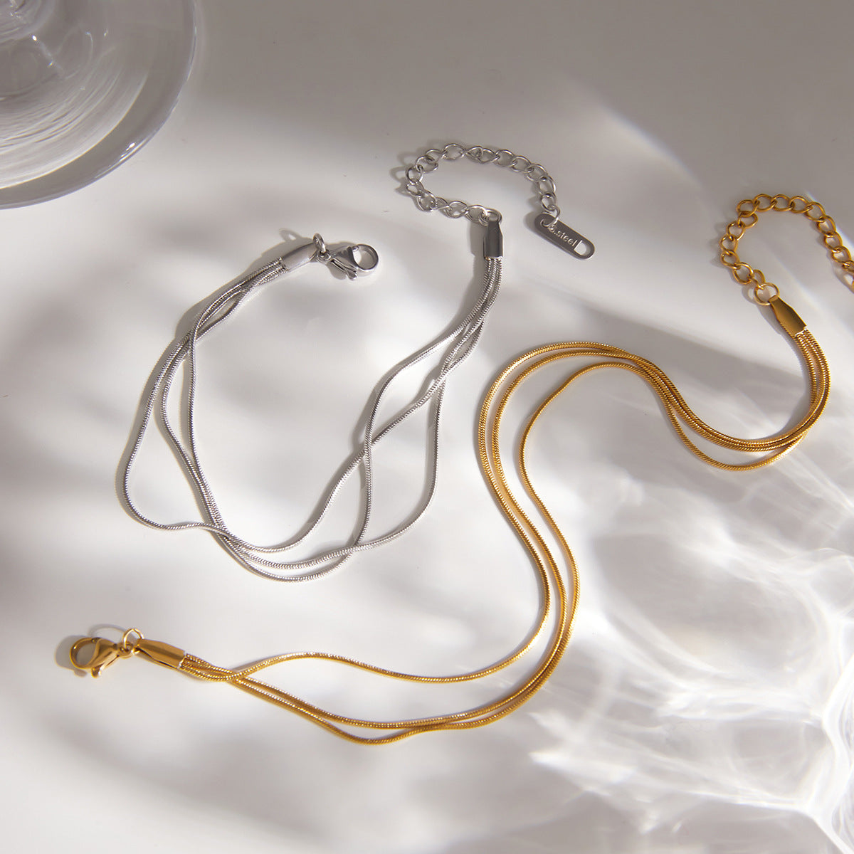 Damen Edelstahl Armband mit hypoallergenen und wasserdichten Eigenschaften Shop Nory