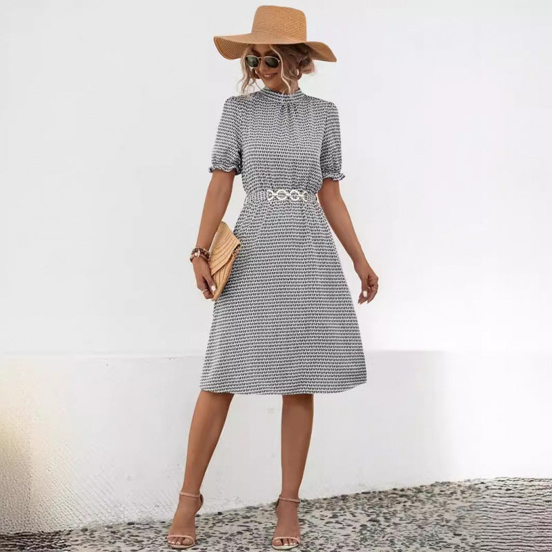 Damen Sommerkleid mit eleganter Blumenmusterung