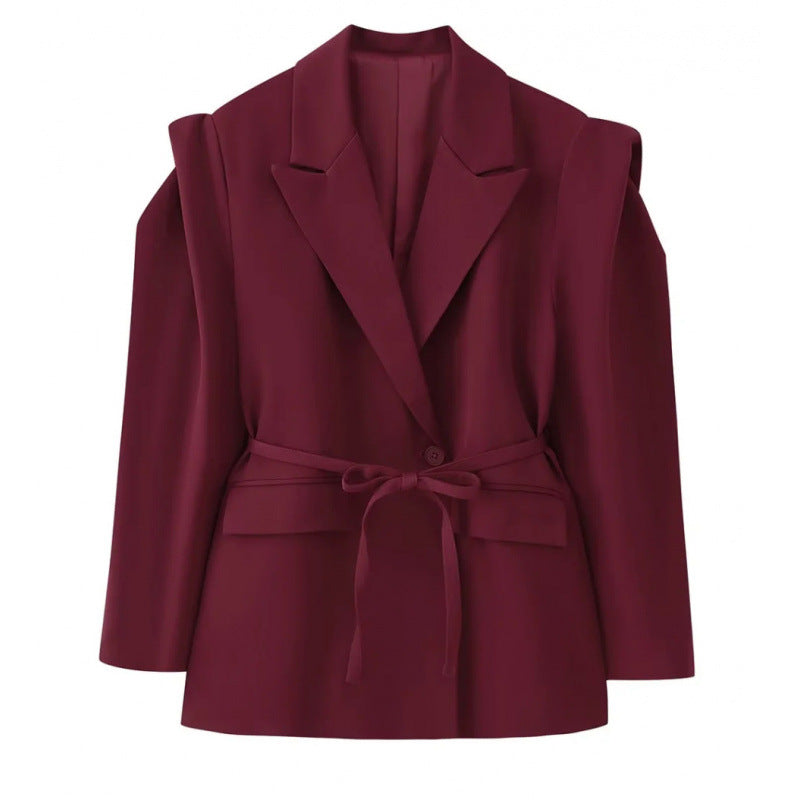 Damen Taillierter Blazer mit zarter Bindeband-Taille, betonter Schulterpartie und Pattentaschen Shop Nory