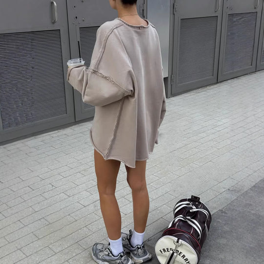 Damen ultraweites Relax-Sweatshirt mit ausgefransten Nähten und asymmetrischem Saum Shop Nory